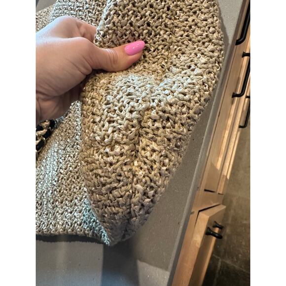 CHANEL Coco Country Camellia Tote - Picture 8 of 16